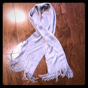 NY&C Traditional gray scarf with some bling